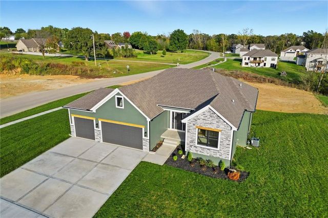 2101 Crooked Creek Drive, Kearney, MO 64060