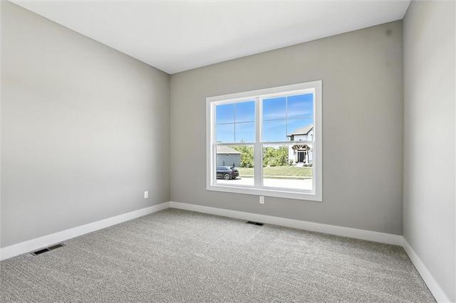 2101 Crooked Creek Drive, Kearney, MO 64060