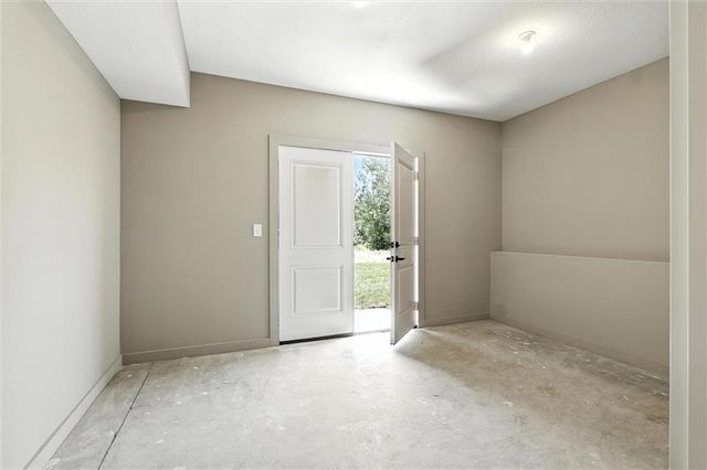 2101 Crooked Creek Drive, Kearney, MO 64060