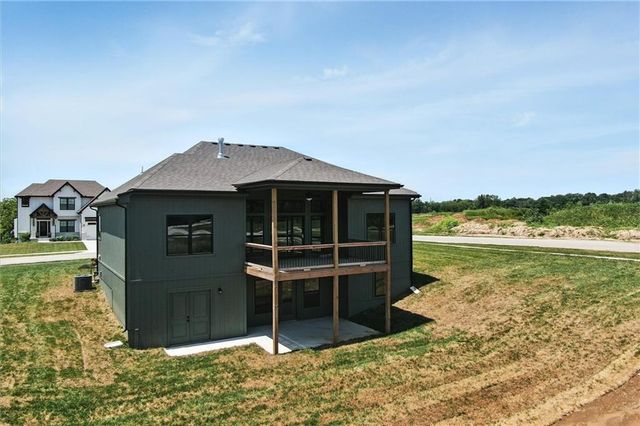 2101 Crooked Creek Drive, Kearney, MO 64060