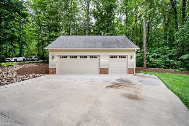 175 Huntington Trail, Lexington, NC 27295