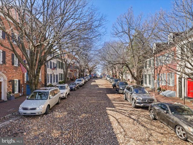 811 GIBBON ST, Alexandria, VA 22314