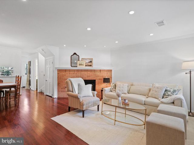 811 GIBBON ST, Alexandria, VA 22314