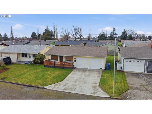1237 QUINN Rd, Woodburn, OR 97071