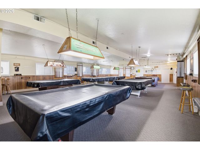 1237 QUINN Rd, Woodburn, OR 97071