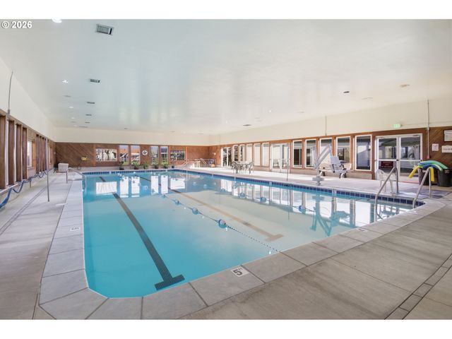 1237 QUINN Rd, Woodburn, OR 97071