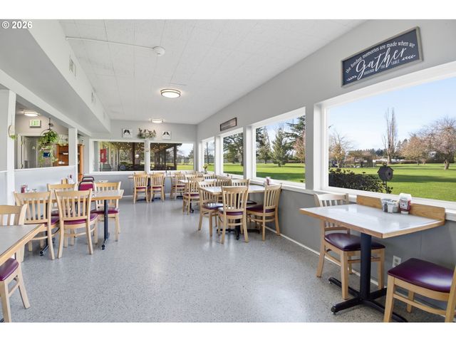 1237 QUINN Rd, Woodburn, OR 97071