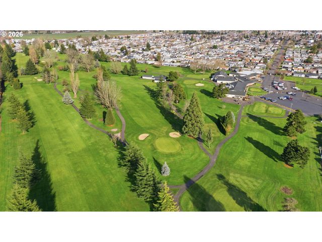 1237 QUINN Rd, Woodburn, OR 97071