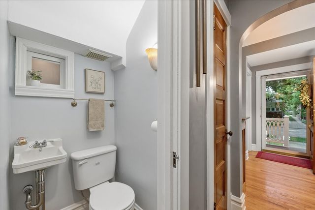 815 N Marion Street, Oak Park, IL 60302