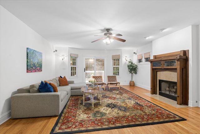 815 N Marion Street, Oak Park, IL 60302