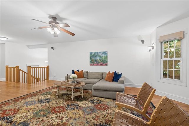 815 N Marion Street, Oak Park, IL 60302