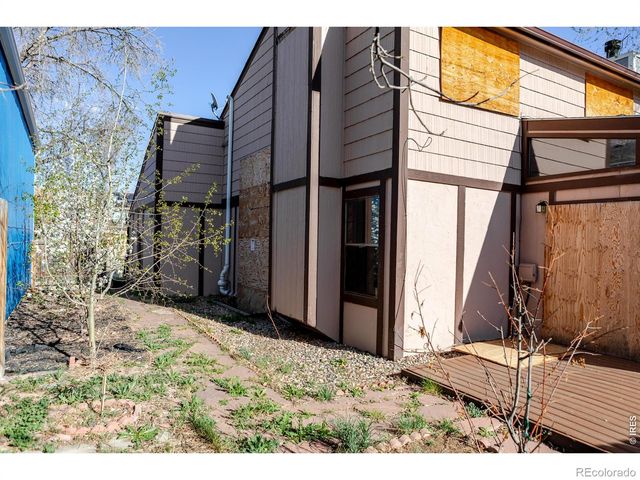 1345 Dogwood Lane, Longmont, CO 80501