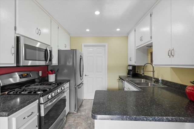 5154 148th Street W, Apple Valley, MN 55124