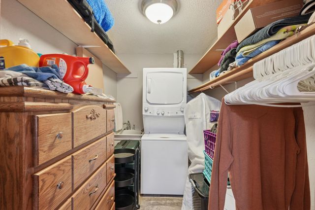 221 Grand Avenue W 306, South Saint Paul, MN 55075