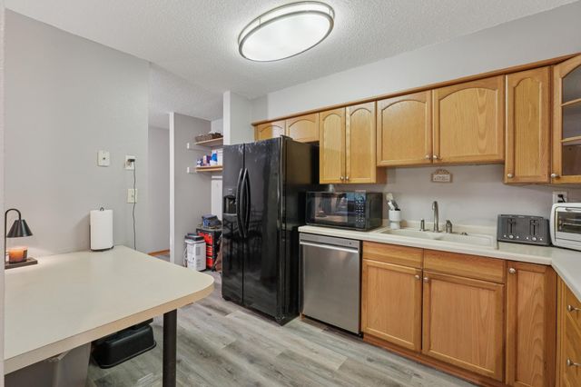 221 Grand Avenue W 306, South Saint Paul, MN 55075