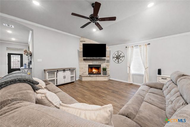 3321 James Ridge Drive, Belton, TX 76513