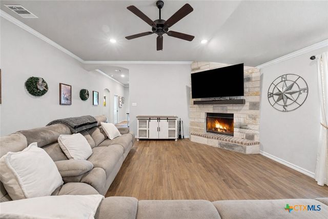 3321 James Ridge Drive, Belton, TX 76513