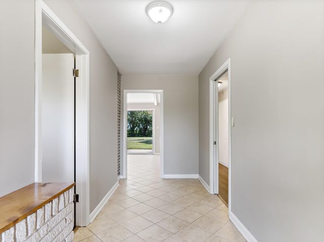 527 County Road 214, Bay City, TX 77414