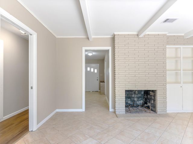 527 County Road 214, Bay City, TX 77414