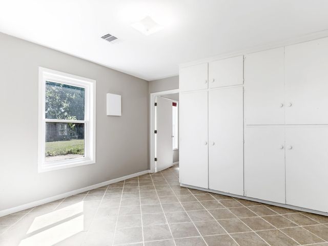 527 County Road 214, Bay City, TX 77414