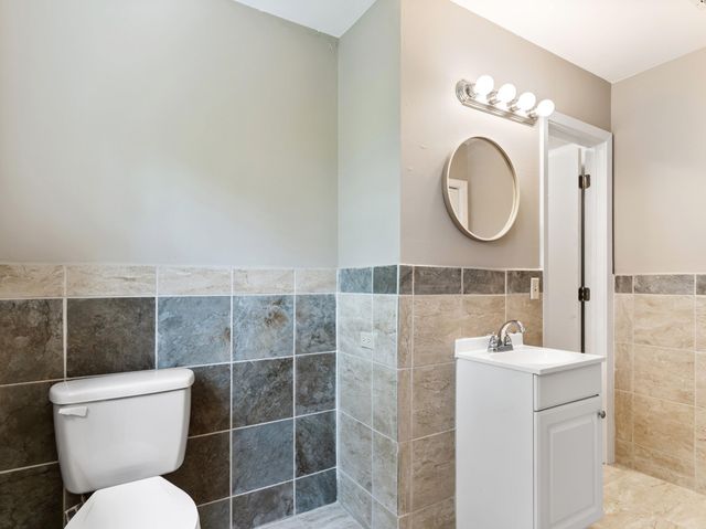 527 County Road 214, Bay City, TX 77414