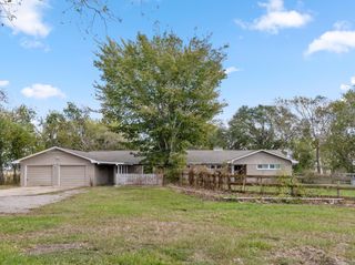 527 County Road 214, Bay City, TX 77414