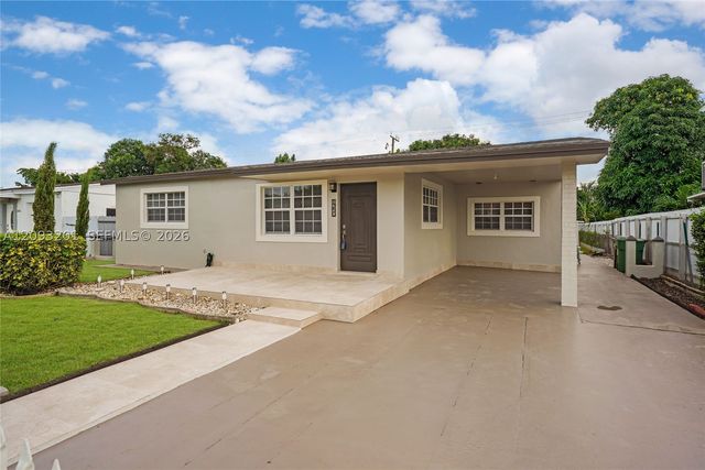 1250 W 34th St, Hialeah, FL 33012