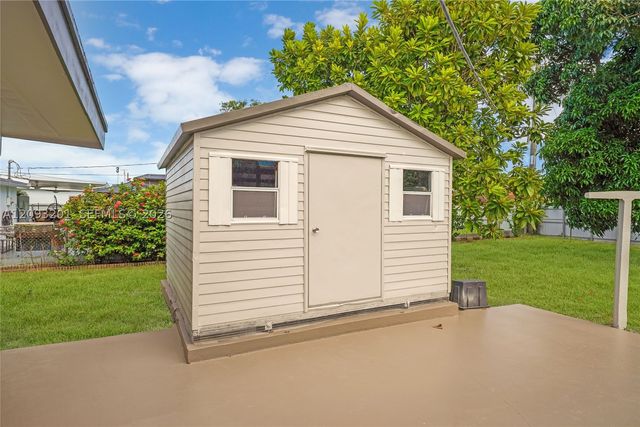 1250 W 34th St, Hialeah, FL 33012