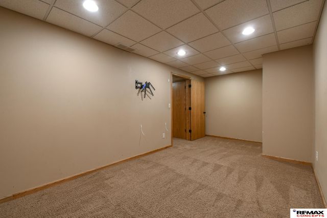 922 Carriage Way, Lincoln, NE 68510