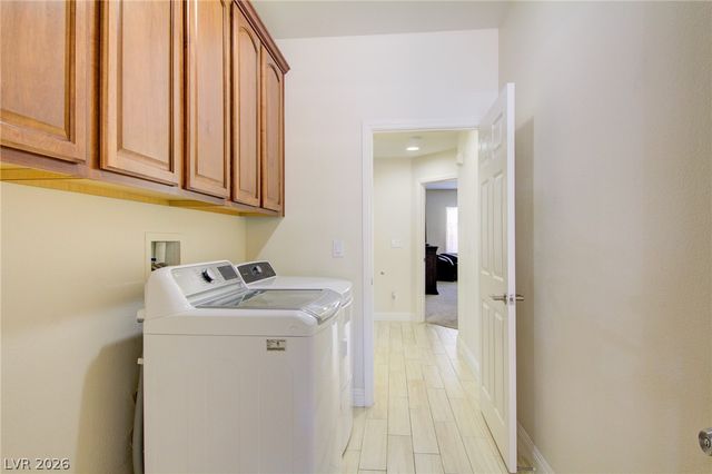 8925 Monte Oro Drive, Las Vegas, NV 89131