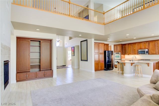 8925 Monte Oro Drive, Las Vegas, NV 89131