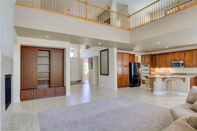 8925 Monte Oro Drive, Las Vegas, NV 89131