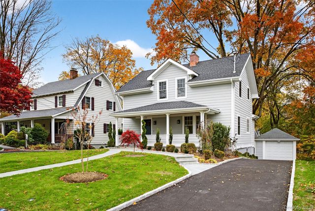 11 Roselle Avenue, Pleasantville, NY 10570