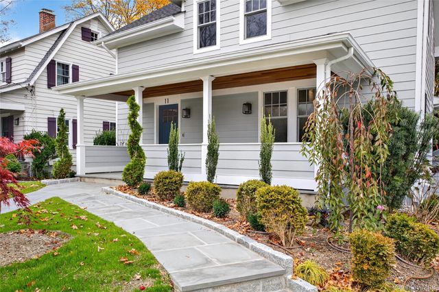 11 Roselle Avenue, Pleasantville, NY 10570