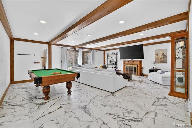 29801 Deer Run, Farmington Hills, MI 48331