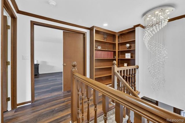 29801 Deer Run, Farmington Hills, MI 48331