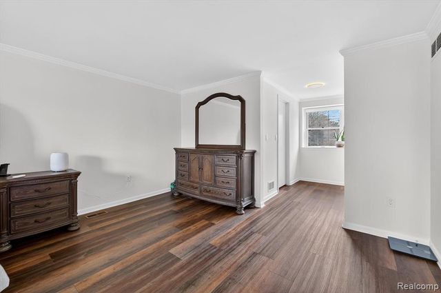 29801 Deer Run, Farmington Hills, MI 48331