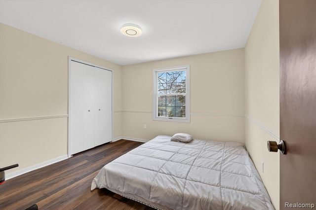 29801 Deer Run, Farmington Hills, MI 48331