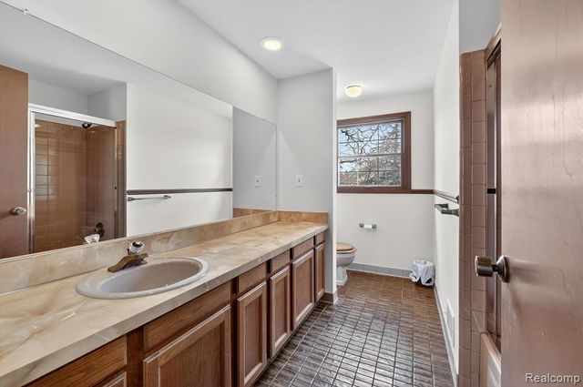 29801 Deer Run, Farmington Hills, MI 48331