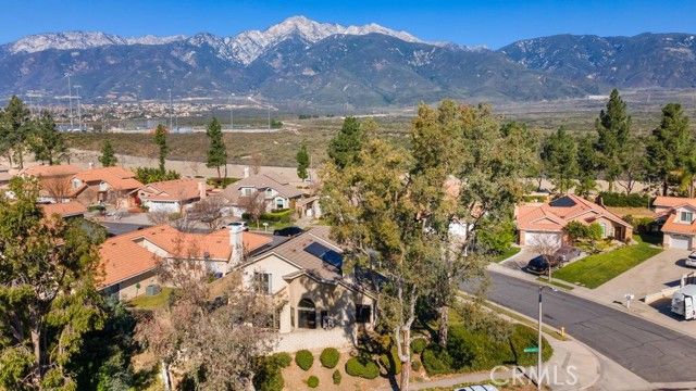 11649 Mount Whitney Court, Rancho Cucamonga, CA 91737