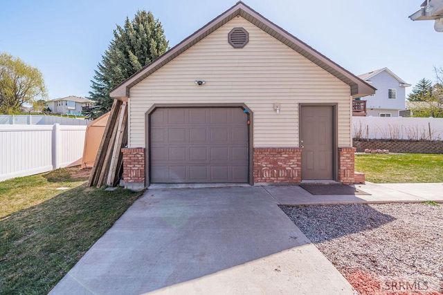 2266 E Olympic Avenue, Idaho Falls, ID 83404