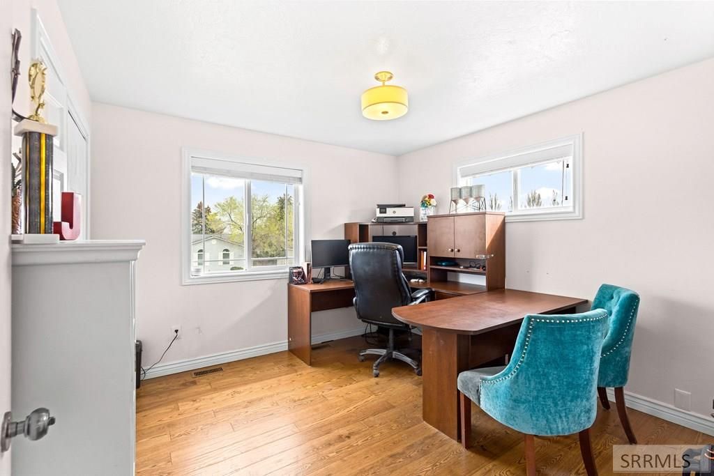 Image 10 of property listing at 2266 E Olympic Avenue, Idaho Falls, ID 83404