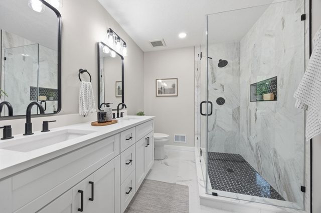 9281 Amsden Way, Eden Prairie, MN 55347