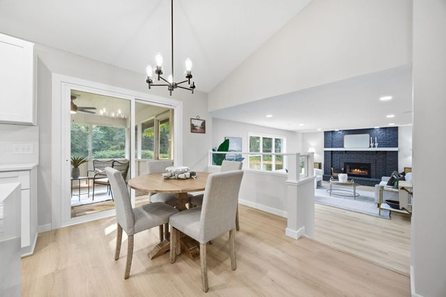9281 Amsden Way, Eden Prairie, MN 55347