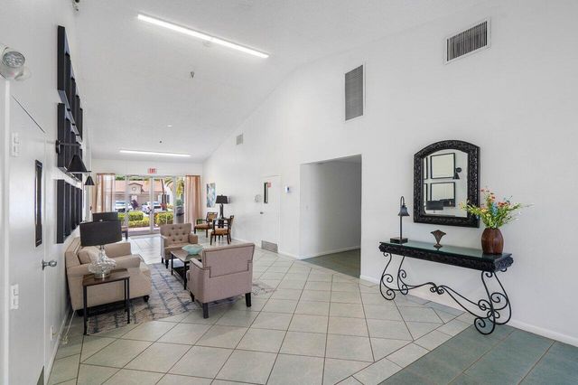 18560 Sunburst Lane D, Boca Raton, FL 33496