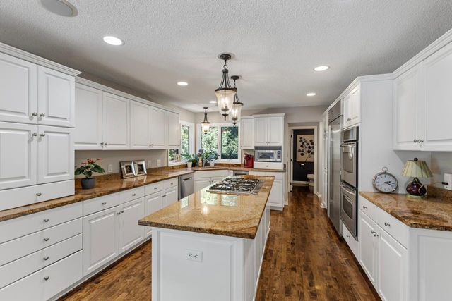 6416 Willow Wood Road, Edina, MN 55436