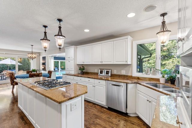 6416 Willow Wood Road, Edina, MN 55436