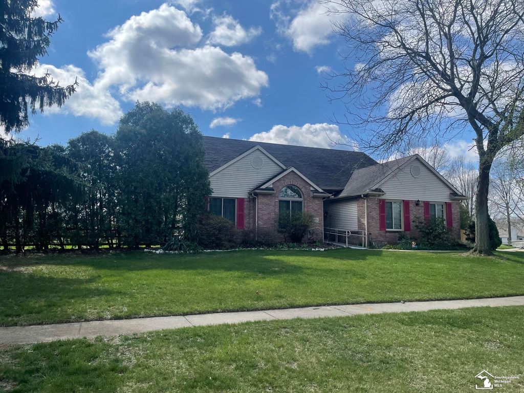 6424 Muirfield Drive, Bedford Twp, MI 48182