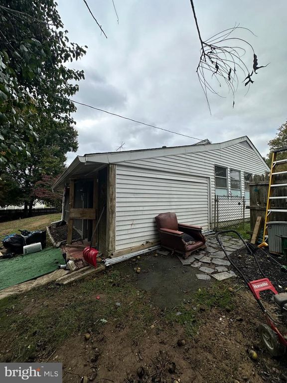 1 RENE CARR ST, Elkton, MD 21921