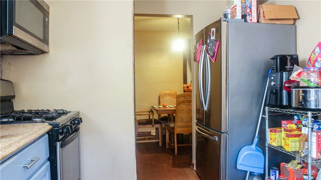 1638 Shady Dr, Farrell, PA 16121